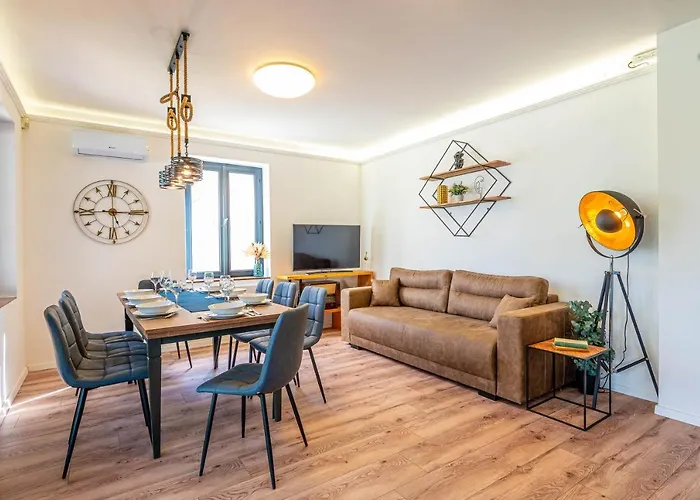 ヴィラ Uno Balaton *